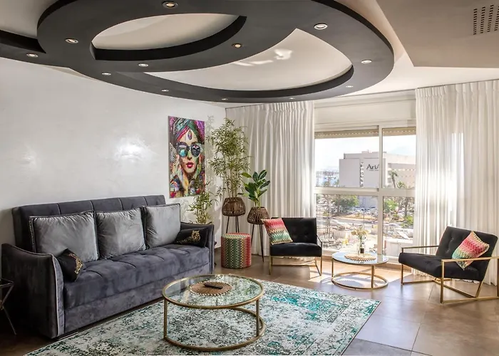 By Eezy - דירת 2 חדרי שינה וסלון 200 מטר מהחוף עם נוף מלא לים - Palmore 16
